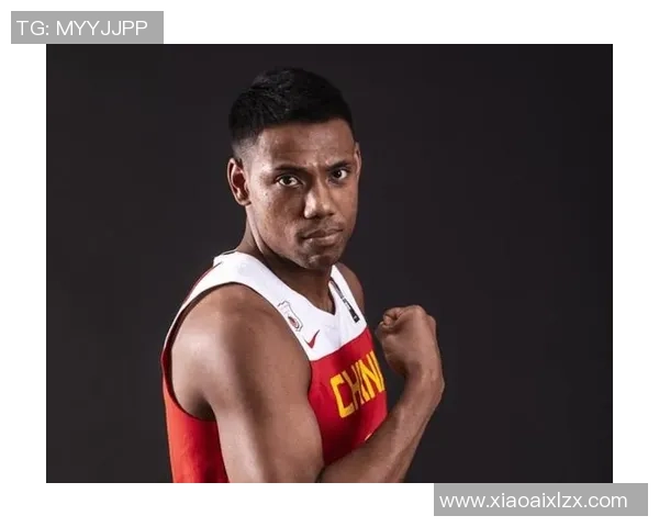 身高195厘米的足球明星如何在绿茵场上展现超凡魅力与实力